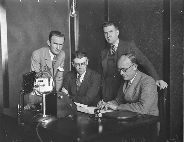 Radio station 2SM; contract signing. Before you treat creator contracts advertising rules as boilerplate